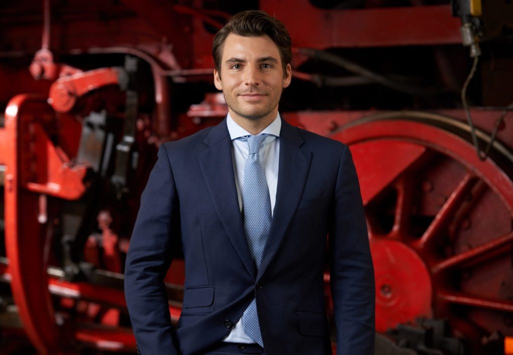 Nicolas Albrecht ist Chief Business Development Officer und Vorstandsmitglied bei CargoBeamer 