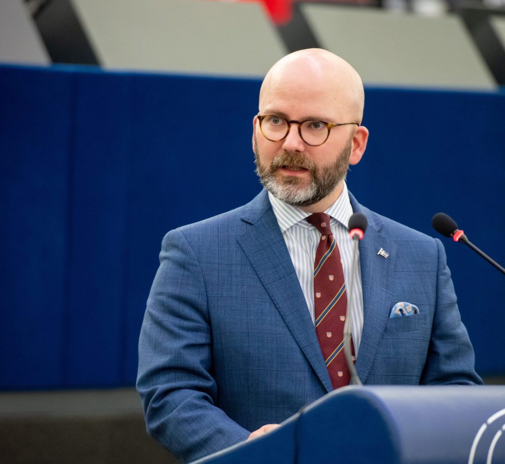 Der schwedische EU-Abgeordnete Charlie Weimers im Interview zu EU und Taiwan