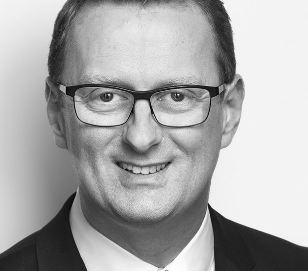 Man sieht Oliver Kaczmarek (SPD): Digitalpakt muss schneller in die Schule, Probleme der Länder