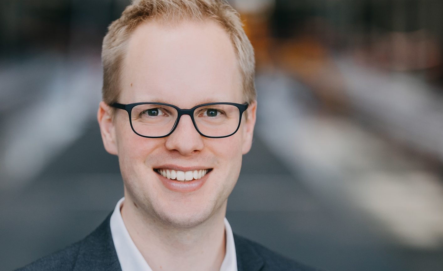 Man sieht Jens Brandenburg der neue Staatsekretär im Bildungsministerium