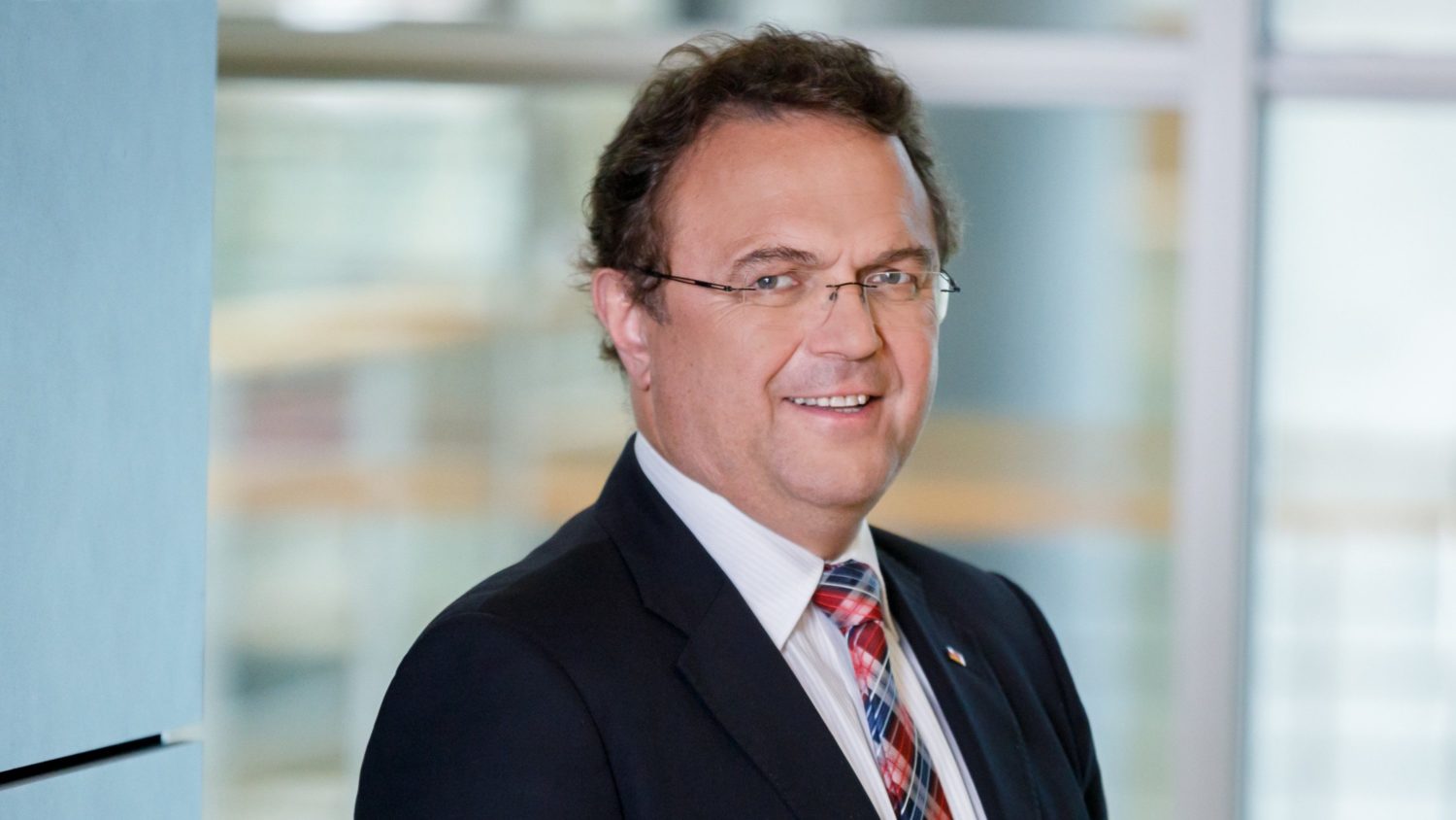 Hans-Peter Friedrich, CSU, hat vor zwei Jahren den Verein China-Brücke gegründet.
