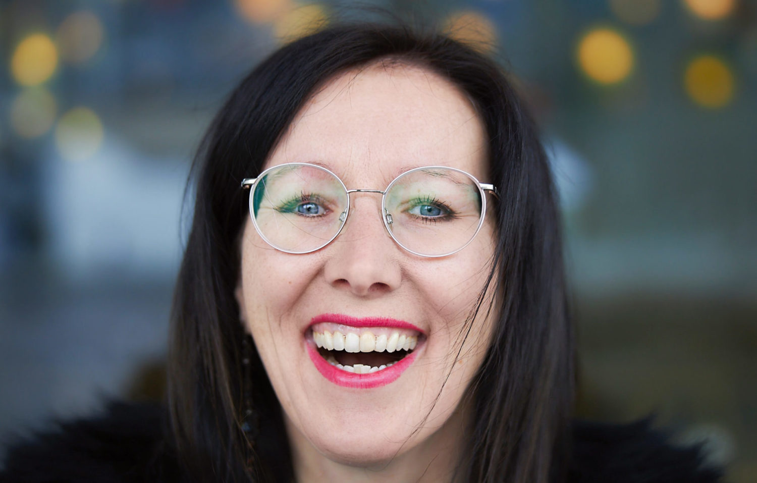 Porträtfoto von Babett Mahnert, eine der Gründerinnen von Schulgold.