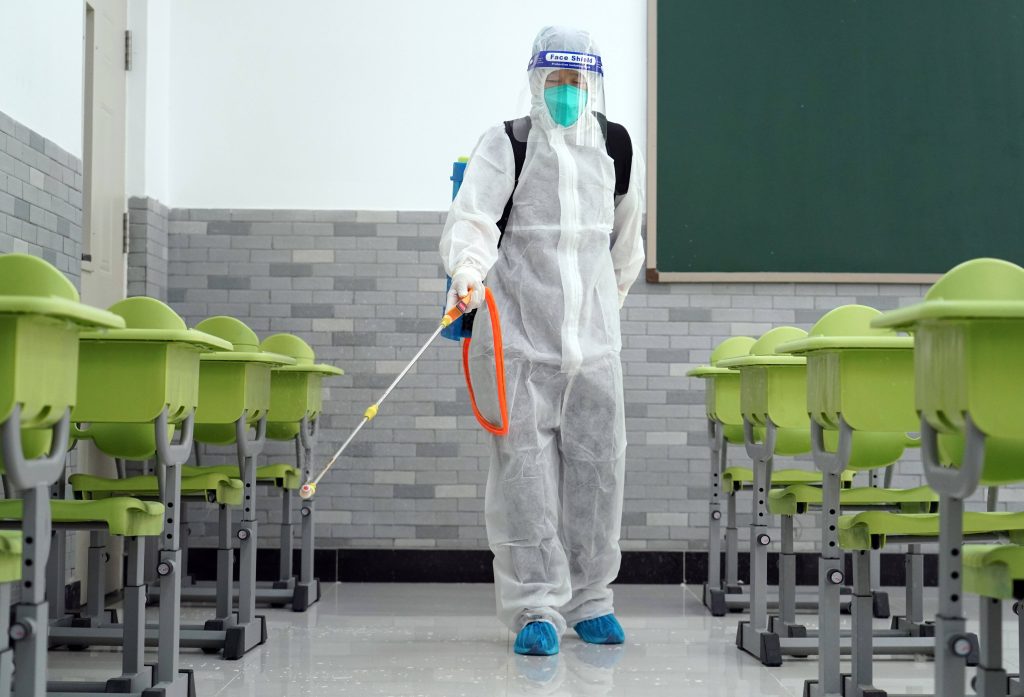 In Peking werden die Corona-Einschränkungen gelockert - Schulen sollen wieder öffnen.