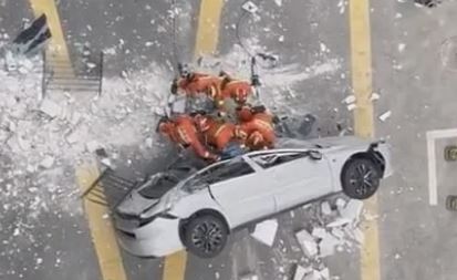 Ein Testwagen des Autoherstellers Nio ist aus einem Firmengebäude gestürzt. 