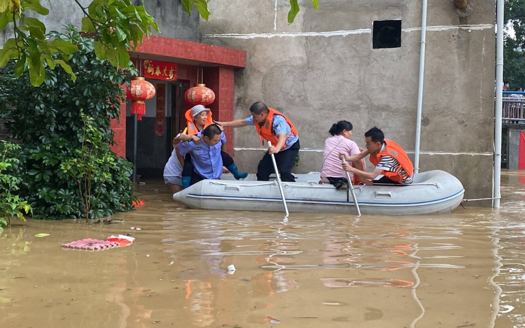 Starkregen, Überflutungen und Hitzewellen plagen China auch in diesem Sommer. Der Klimawandel wird als großer Hemmungsfaktor in der Modernisierung des Landes gesehen.
