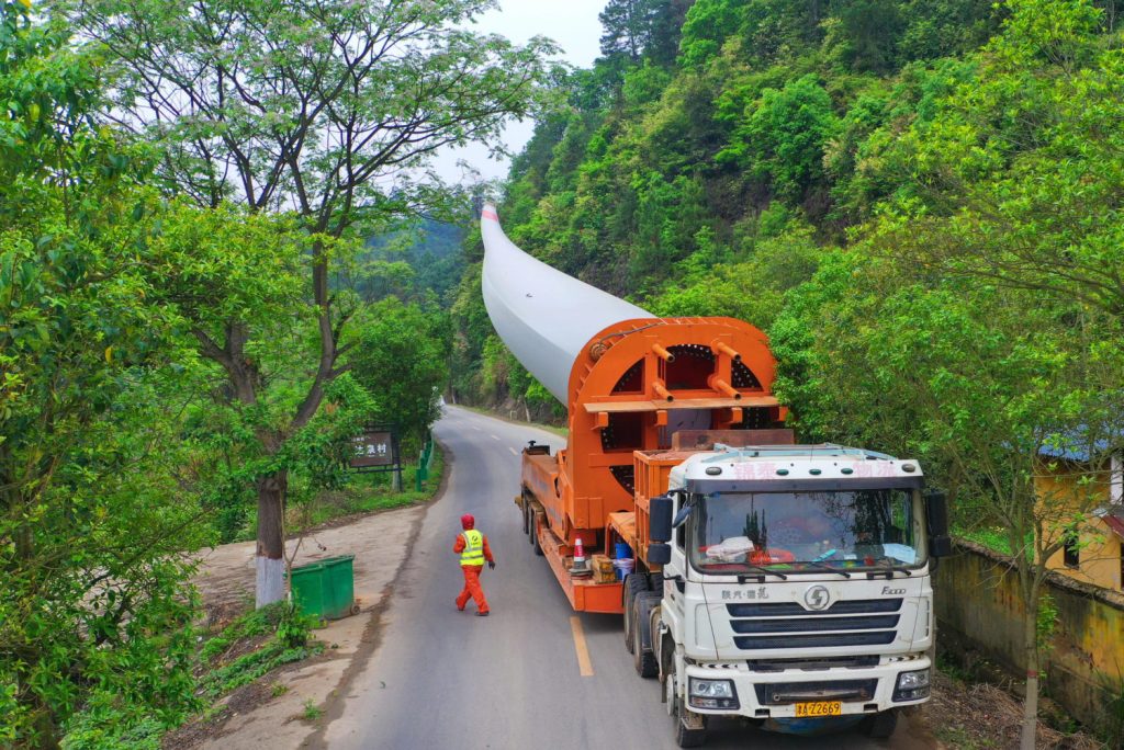 Der Auf- und Abbau von Windturbinen ist in China sehr kostspielig - auch dadurch wird das Recycling erschwert.