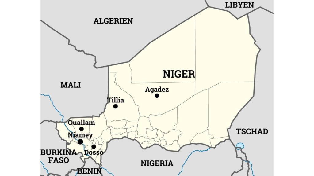 Grafik: Karte von Niger, zu sehen sind auch die Nachbarstaaten Mali, Algerien, Libyen, Tschad, Nigera, Benin, Burkina Faso