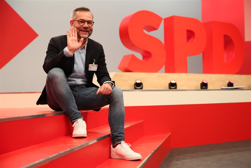 SPD-Abgeordneter Michael Roth: Russlandpolitik als Vorbild für Deutschlands Taiwan Politik und Umgang mit China.