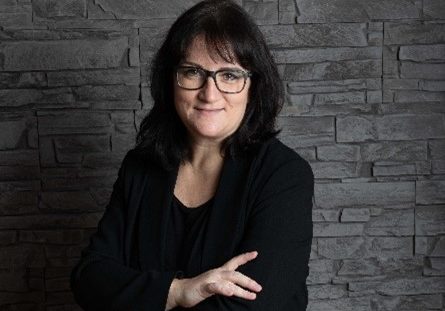 Yvonne Jamal ist Gründerin und Vorstandsvorsitzende des JARO Instituts für Nachhaltigkeit und Digitalisierung - im Interview redet sich über Lieferketten und ESG-Kriterien, die den Druck auf Unternehmen erhöhen.