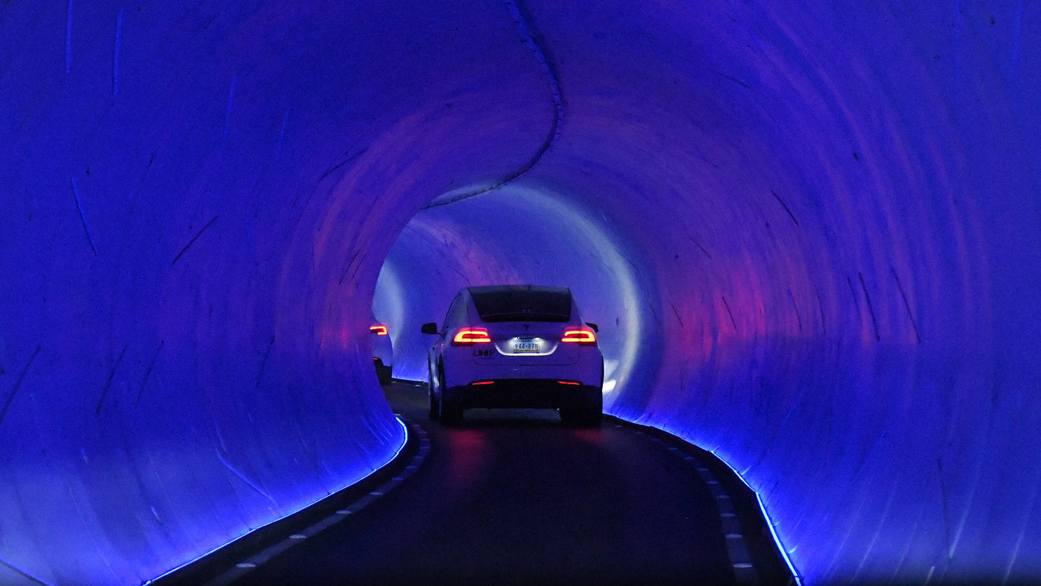 IRA und E-Autos: Tesla im Tunnel bei der Computer Electronic Show in Las Vegas.