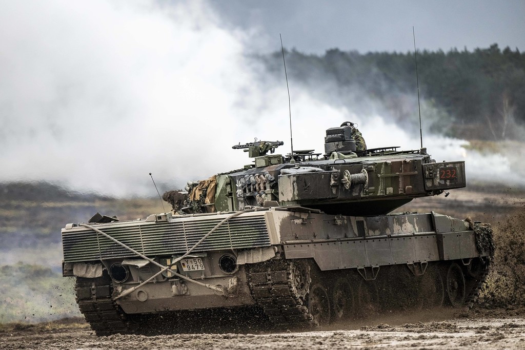 Die ersten Leopard 2-Panzer aus Deutschland sind in der Ukraine angekommen. (Archivbild.)