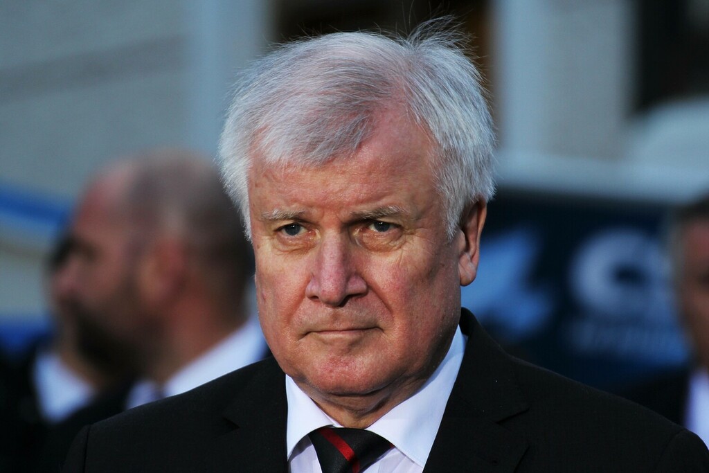 Horst Seehofer, Ex Ministerpraesident aus Bayern, fällt es auch mit 75 Jahren noch schwer, andere zu loben. 