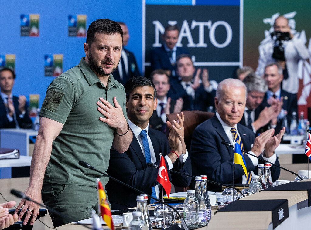 Nato-Gipfel in Vilnius: der ukrainische Präsident Wolodymyr Selenskyj mit dem britischen Premier Rishi Sunak und US-Präsident Joe Biden.