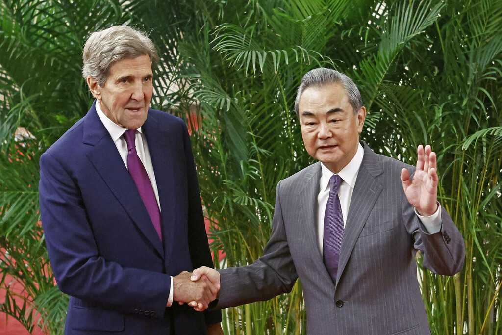 John Kerry Wang Yi
