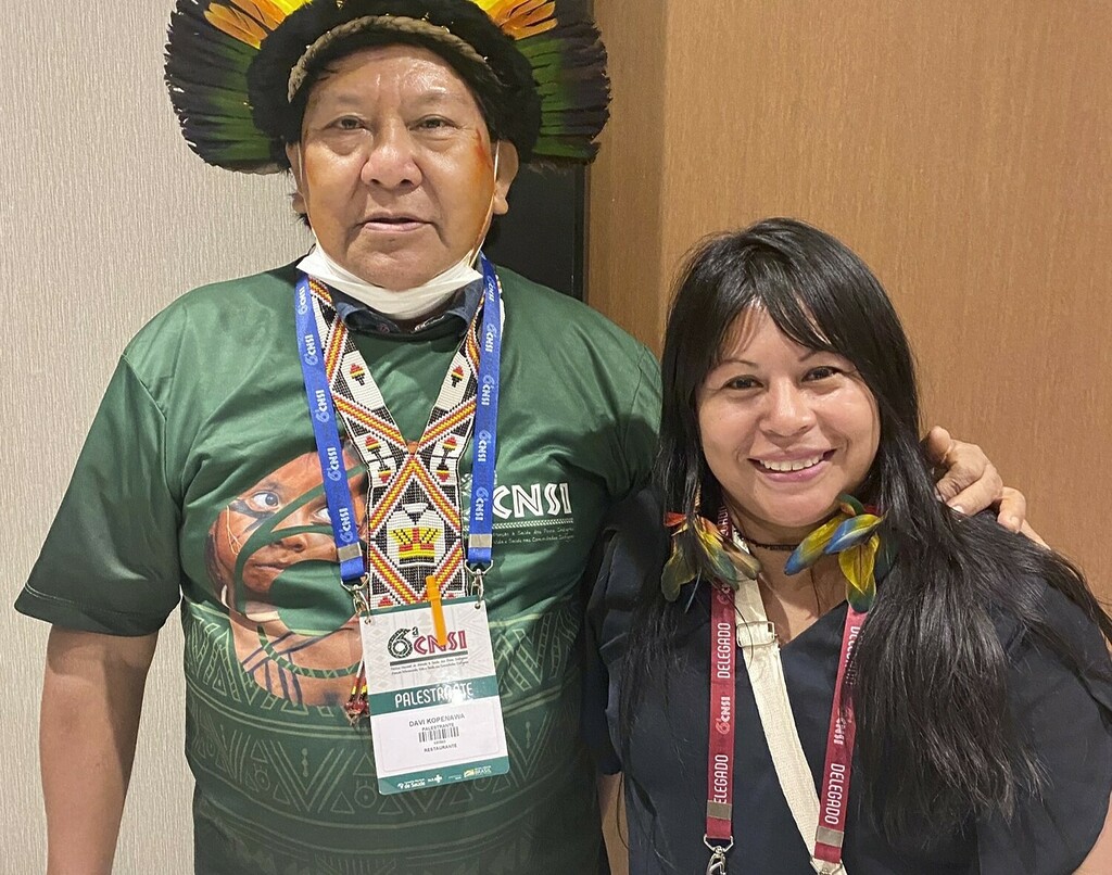 Davi Kopenawa und Alessandra Korap.