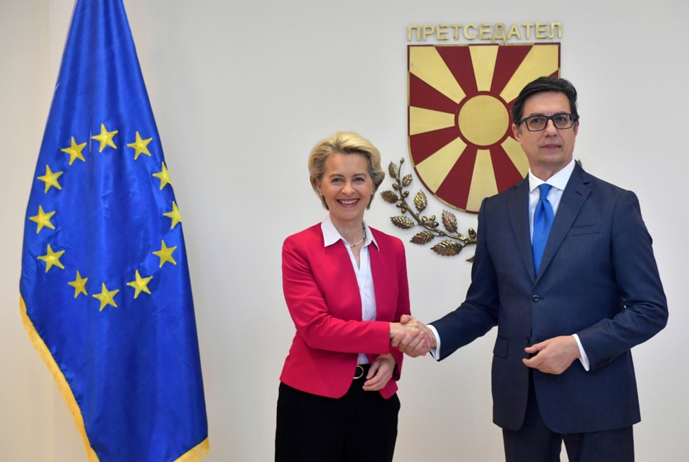 Ursula von der Leyen Nordmazedoniens Präsident Stevo Pendarovski