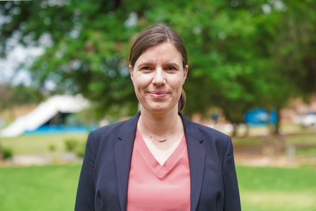 Anja Berretta, Leiterin des Regionalprogramms Energiesicherheit und Klimawandel Subsahara-Afrika