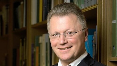 Eberhard Sandschneider ist Leiter des Arbeitsschwerpunktes Politik China und Ostasiens an der Freien Universität Berlin und Vertrauensdozent der Friedrich-Ebert-Stiftung. Hier schreibt er über China-Bashing und die Implikationen.