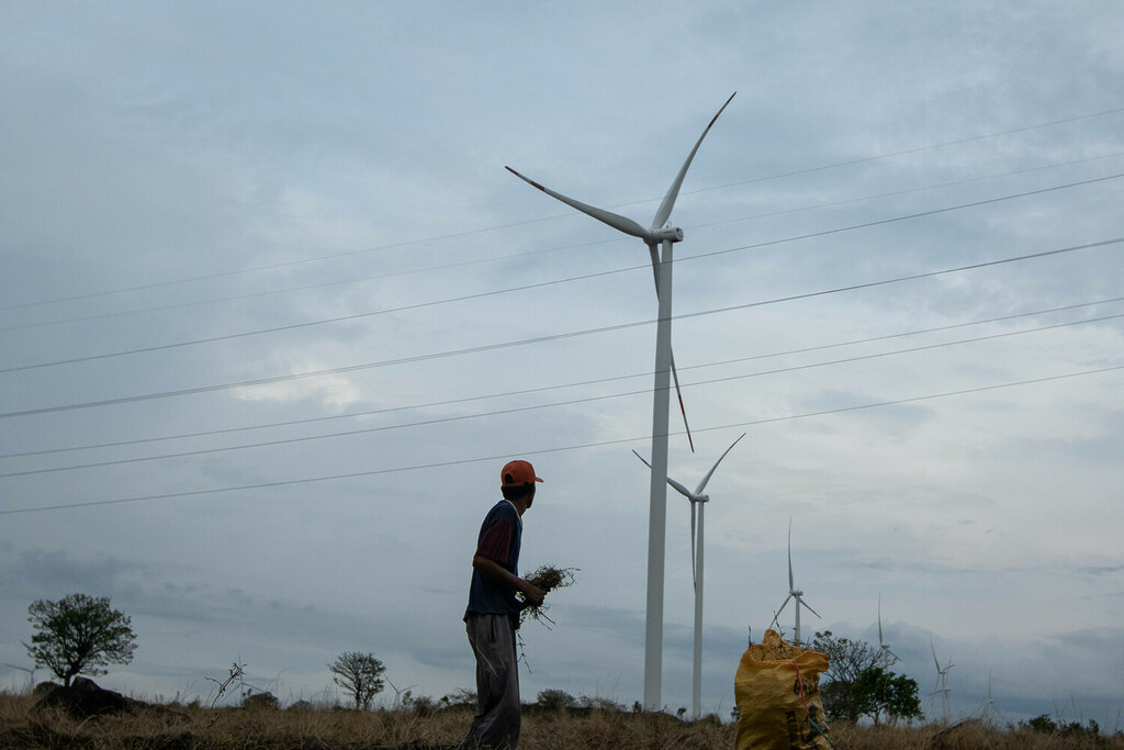 Kraftwerk Windturbinen Windenergie erneuerbare Energie Ausstieg fossile Brennstoffe