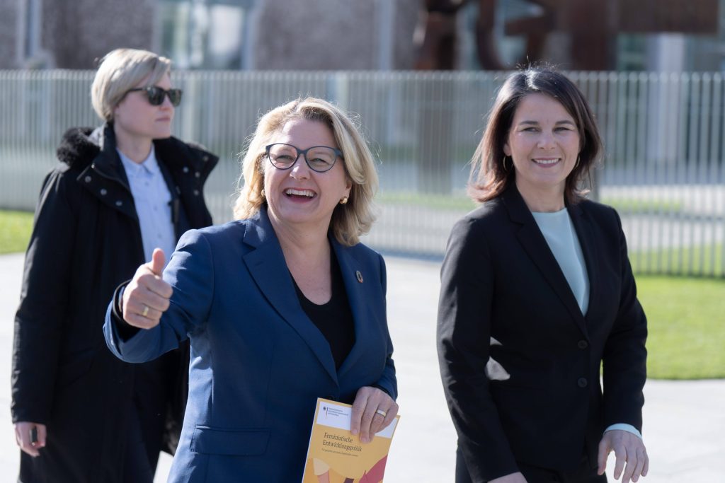 Planen die Umsetzung neuer Strategien: Außenministerin Annalena Baerbock und Bundesentwicklungsministerin Svenja Schulze