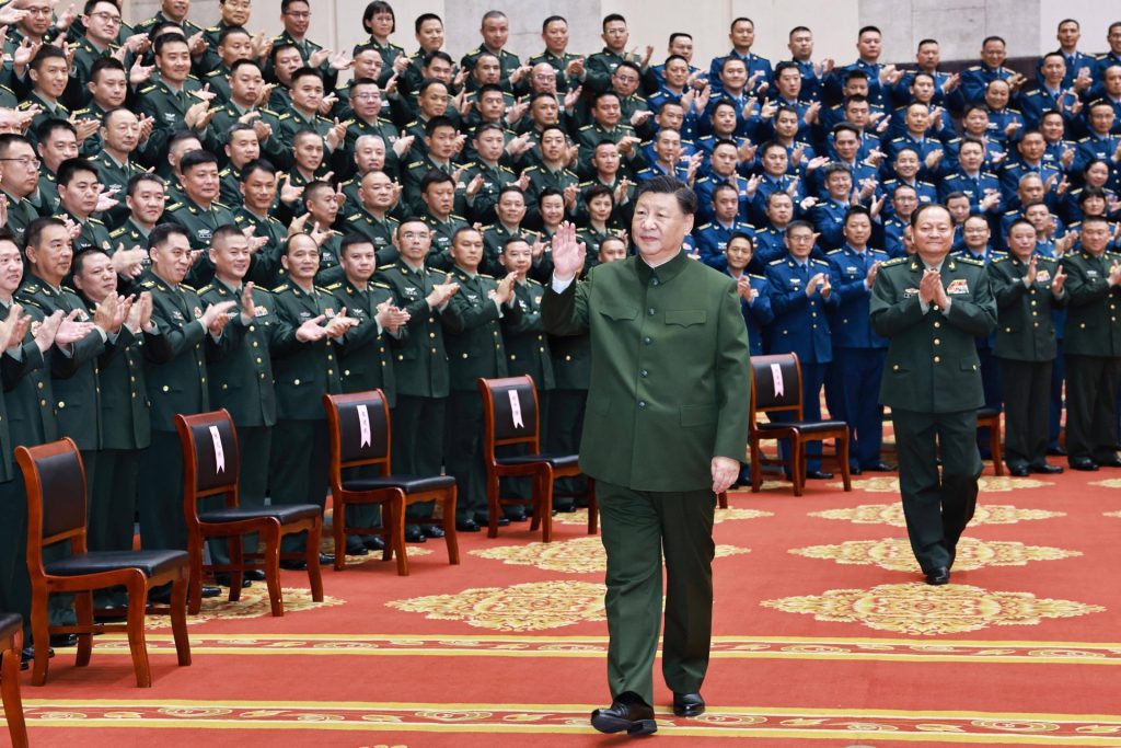 Xi Jinping ist als Vorsitzender der Zentralen Militärkommission auch Oberbefehlshaber der Volksbefreiungsarmee.
