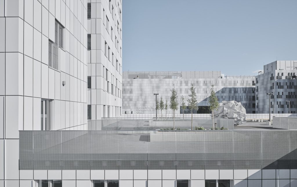 Blick auf den neuen Med Campus in Graz. In Österreich ist die Bundesimmobiliengesellschaft BIG für Universitätsliegenschaften zuständig. In Graz hat sie 400 Millionen Euro in den neuen Med Campus investiert. 