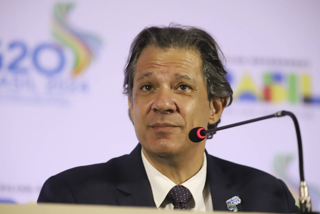 Brasiliens Finanzminister Fernando Haddad treibt im Rahmen der G20 Pläne für eine globale Milliardärssteuer voran