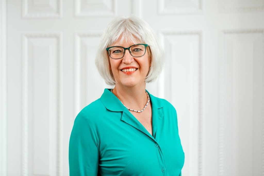 Angela Bähr, stellvertretende Geschäftsführerin bei der Deutschen Stiftung Weltbevölkerung (DSW).