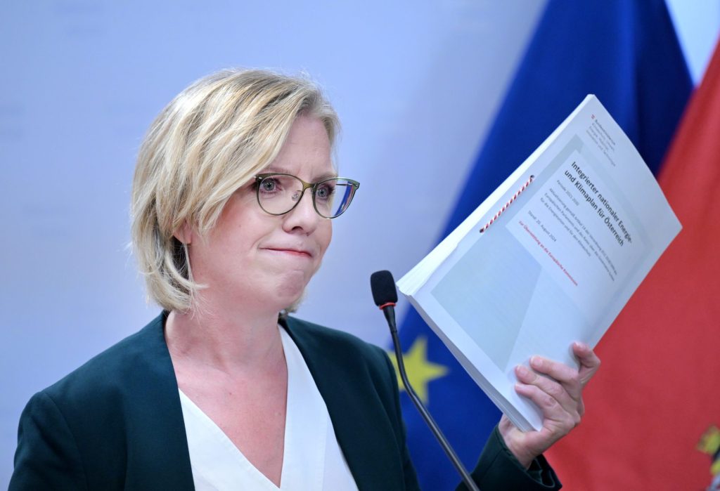 Nach langem Ringen mit dem Koalitionspartner ÖVP hat Klimaministerin Leonore Gewessler (Grüne) am Dienstag die endgültige Version des Nationalen Energie- und Klimaplans vorgestellt.