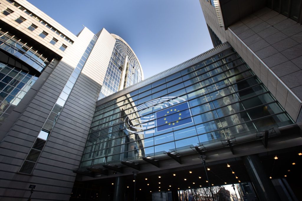 Die EU-Politik kehrt aus der Sommerpause zurück-  wichtigen Entscheidungen für Forschung und Innovation stehen an.