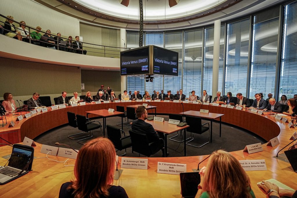 Sondersitzung des Forschungsausschusses zur Fördermittelaffäre am 10. September 2024.