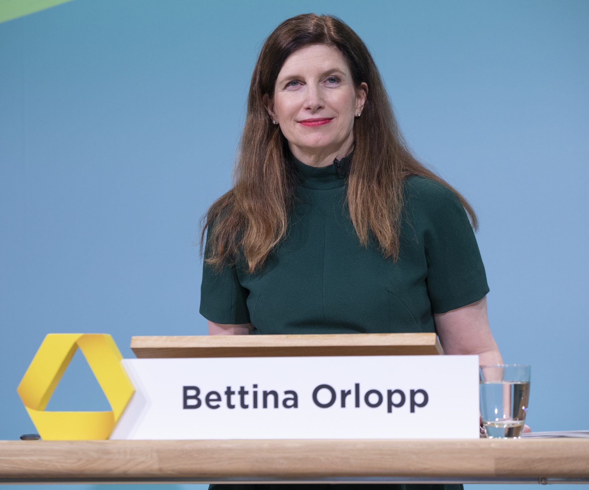 Commerzbank-CEO Bettina Orlopp fährt eine gezielte Strategie.