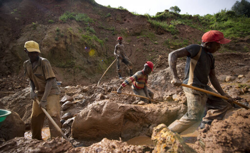 In Nord-Kivu bauen Minenarbeiter Coltan ab.