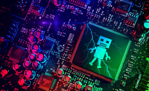 Computerchip mit Roboterfigur, Symbolfoto Künstliche Intelligenz, Fotomontage