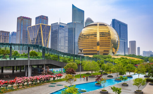 Runde Sache: Das Intercontinental Hotel in Hangzhou dominiert die Skyline der Stadt.