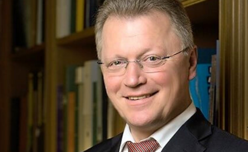 Eberhard Sandschneider