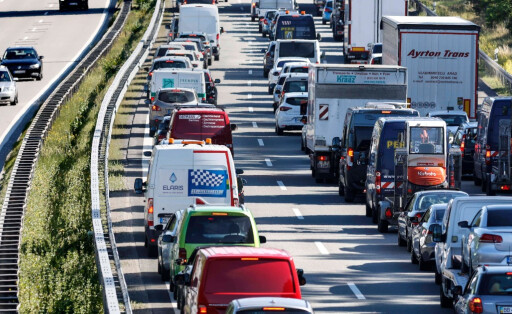 autos stau verkehr