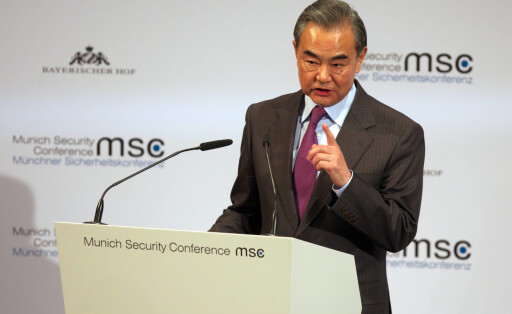Der Außenminister der Volksrepublik China, Wang Yi, bei seiner Ansprache bei der Münchner Sicherheitskonferenz 2020. 56. Münchner Sicherheitskonferenz im Hotel Bayerischer Hof in München. München Bayern Deutschland *** The Foreign Minister of the Peoples Republic of China, Wang Yi, during his address at the Munich Security Conference 2020 56 Munich Security Conference at the Hotel Bayerischer Hof in Munich Munich Bavaria Germany