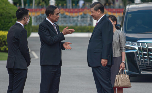 November 19, 2022, Bangkok, Thailand: Chinese President Xi Jinping meets with Thailand s Prime Minister Prayuth Chan-o-cha at the Government house on the sidelines of the APEC 2022 summit in Bangkok. Bangkok Thailand - ZUMAs197 20221119_zaa_s197_064 Copyright: xPeeraponxBoonyakiatx