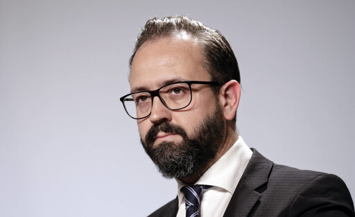 24.11.2020, Berlin, Deutschland - Pressekonferenz zur Vorstellung des Ideenwettbewerbs Wissen schafft Perspektiven fuer die Region fuer zwei neue Grossforschungszentren in Sachsen. Foto: Sebastian Gemkow, CDU, Wissenschaftsminister des Landes Sachsen. *** 24 11 2020, Berlin, Germany Press conference to present the ideas competition Knowledge creates perspectives for the region for two new large-scale research centres in Saxony Photo Sebastian Gemkow, CDU, Minister of Science of Saxony