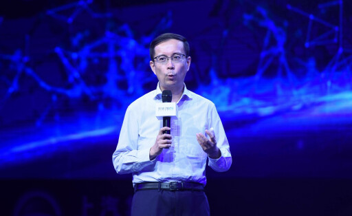 Zhang Yong Resigns As Chairman of Alibaba Zhang Yong Daniel attends an Alibaba event in Hangzhou, Zhejiang province, China, July 6, 2016. On June 20, 2023, Zhang Yong, Chairman of the Board of Directors and CEO of Alibaba Holding Group, announced through a letter to all members that with the consent of the Board of Directors of Alibaba Holding Group, Zhang Yong will step down as Chairman and CEO of Alibaba Holding Group on September 10 this year. Zhang Yong will serve full-time as chairman and CEO of Aliyun Intelligence Group and focus on the development of Aliyun. Hangzhou China PUBLICATIONxNOTxINxFRA Copyright: xCFOTOx originalFilename: cfoto-zhangyon230620_nprt1.jpg