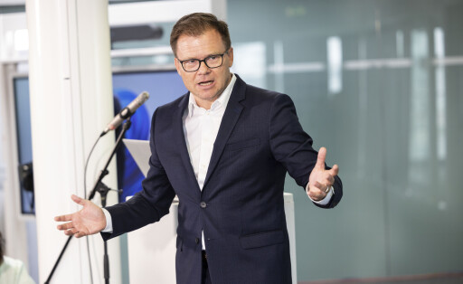 Staatsministers Carsten Schneider besucht anlässlich seiner Pressereise die Technische Universität Cottbus-Senftenberg (BTU) zum Thema „Strukturwandel der Lausitz/Lausitz Science Park”.
Cottbus-Senftenberg, Brandenburg, 30. August 2023
Credit: Bundeskanzleramt / bundesfoto / Christina Czybik