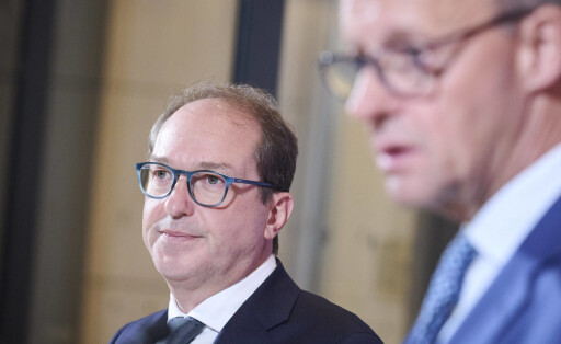 Berlin, Pressestatement nach der CDU CSU Sonderfraktionssitzung im Bundestag Friedrich Merz Vorsitzender der CDU/CSU-Bundestagsfraktion und Alexander Dobrindt Vorsitzender der CSU-Landesgruppe im Deutschen Bundestag während der Pressekonferenz zu den Ergebnissen des Vermittlungsausschuss zum Bürgergeld nach der CDU CSU Sonderfraktionssitzung im Deutschen Bundestag am 23.11.2022 in Berlin. Berlin Bundestag Berlin Deutschland (Foto: IMAGO / Christian Spicker)