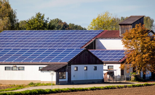 Bauernhof mit Solardach