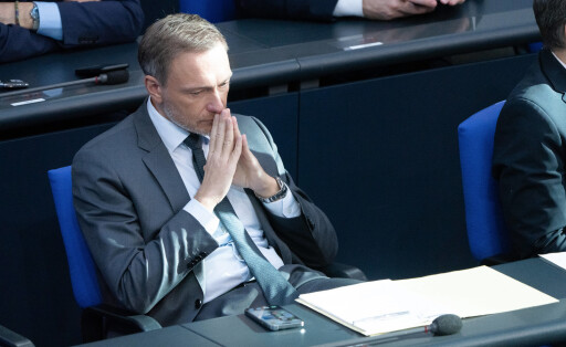 Bundestag, Christian Lindner, Bundesminister der Finanzen Bundestag, Plenum am 8.2.2023, Christian Lindner, Bundesfinanzminister, Regierungsbank Berlin Berlin GER *** Bundestag, Christian Lindner, Federal Minister of Finance Bundestag, plenary on 8 2 2023, Christian Lindner, Federal Minister of Finance, government bench Berlin Berlin GER