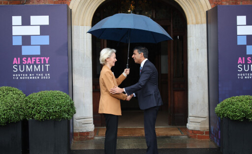 Ursula von der Leyen, Rishi Sunak, from left to right