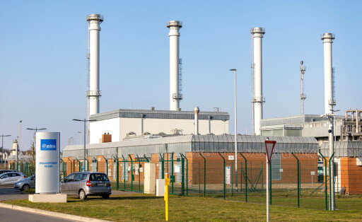 Rehden, Deutschland 24. März 2022: Der Erdgasspeicher in Rehden, astora, ist mit einer Kapazität von 3,9 Milliarden Kubikmetern Erdgas der größte Erdgasspeicher in Westeuropa. Der WINGAS GmbH Speicher Rehden ist eine 100% Tochter von Gazprom. Erdgasspeicher Rehden / Astora Nordrheinwestfalen *** Rehden, Germany 24 March 2022 With a capacity of 3.9 billion cubic meters of natural gas, the natural gas storage facility in Rehden, astora, is the largest natural gas storage facility in Western Europe WINGAS GmbH Speicher Rehden is a wholly owned subsidiary of Gazprom Erdgasspeicher Rehden Astora Nordrheinwestfalen Copyright: xFotostandx/xAndrexHavergox