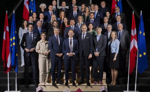 Familienfoto des informellen Umweltrats mit den Umweltministern der EU.