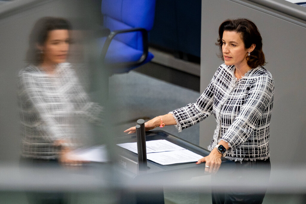 Bundesministerin Dorothee Bär im Bundestag.