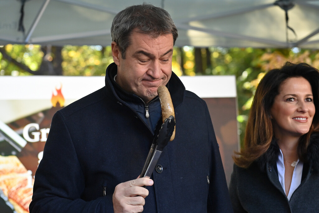 Markus Söder mit Wurst